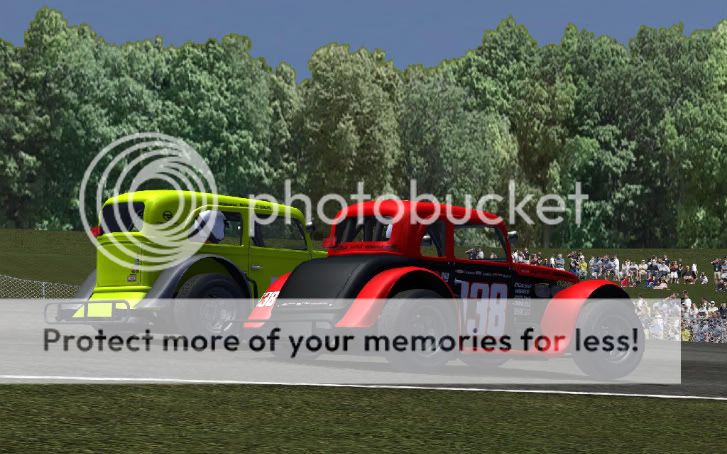 rFactor2010-10-0522-28-01-58-2.jpg